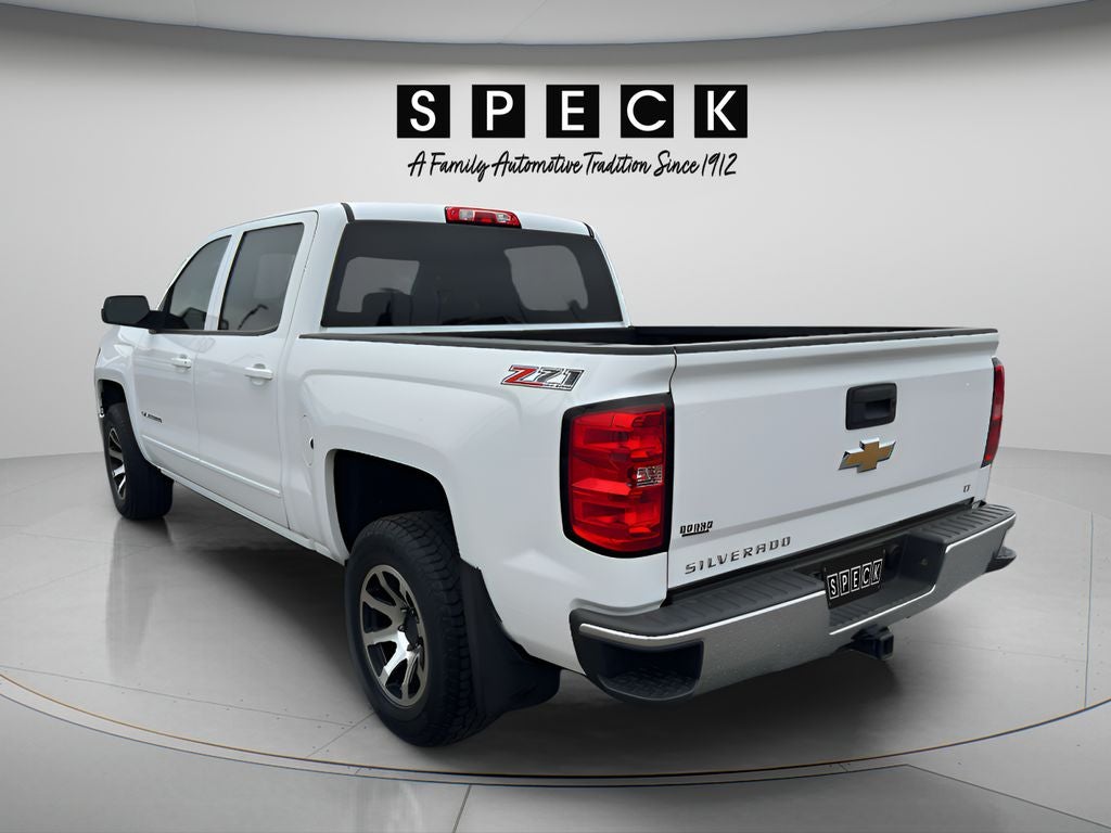2015 Chevrolet Silverado 1500 — rear three-quarter view